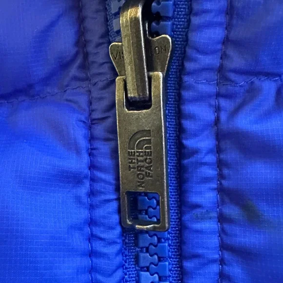 The North Face Thermoball Hooded
Insulated Jacket Boys Medium New Without Tags! - Picture 12 of 16